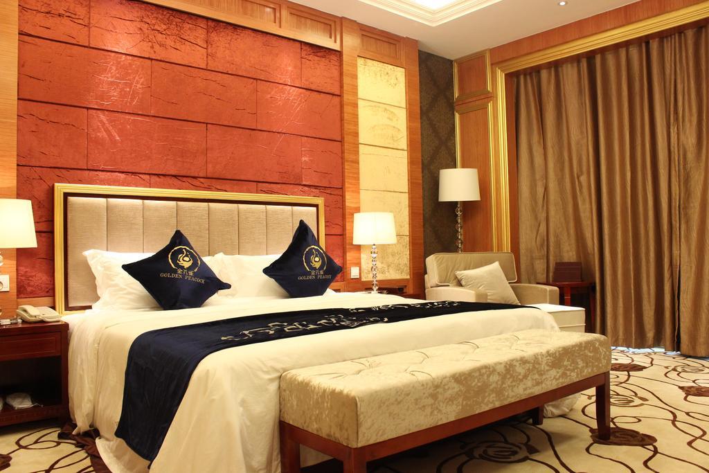 Golden Peacock Resort Hotel Beira Chambre photo