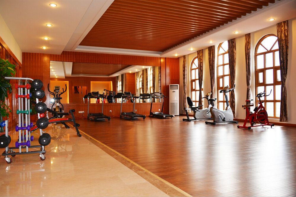 Golden Peacock Resort Hotel Beira Extérieur photo